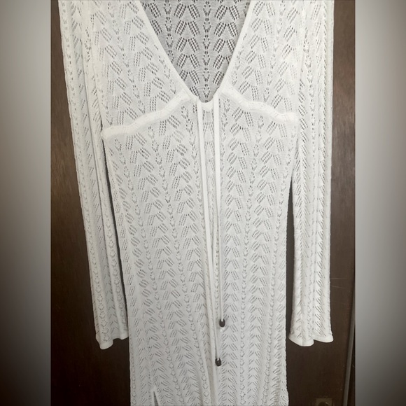 Tommy Bahama White Beach Cover Up Size Medium Sexy Low Cut V With Drawstring - Picture 1 of 10